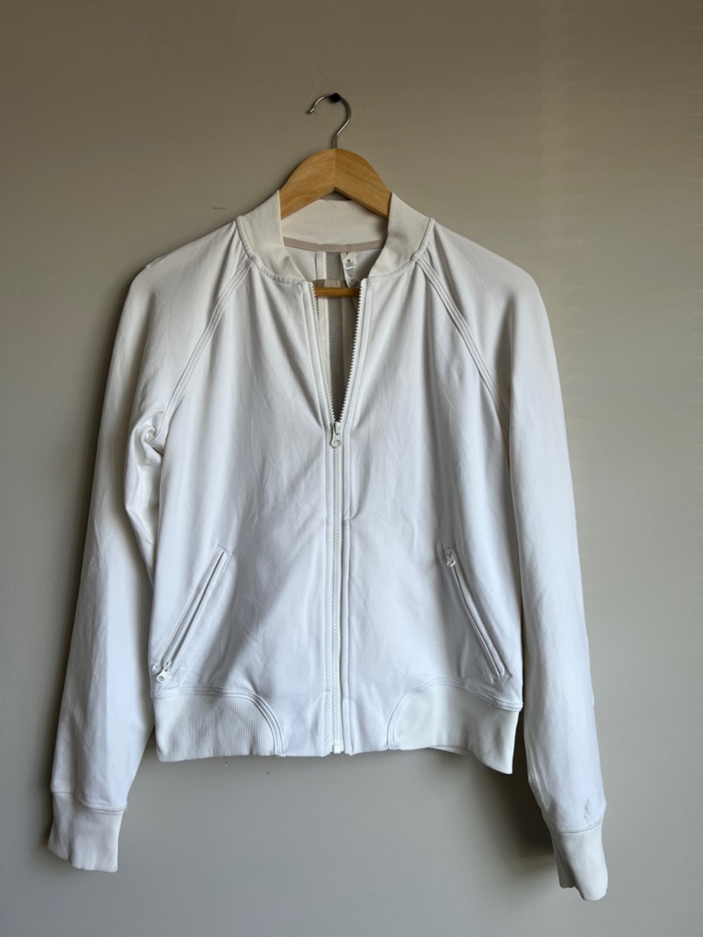Lululemon White Zip-Up Jacket Size 8